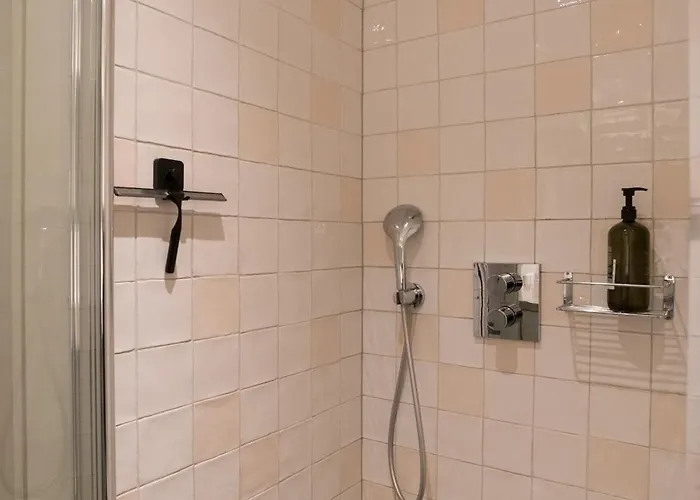 In Creative District, Free Parking אמסטרדם