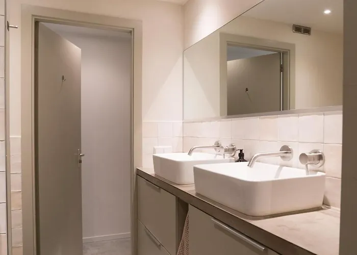 בית הארחה In Creative District, Free Parking 3*